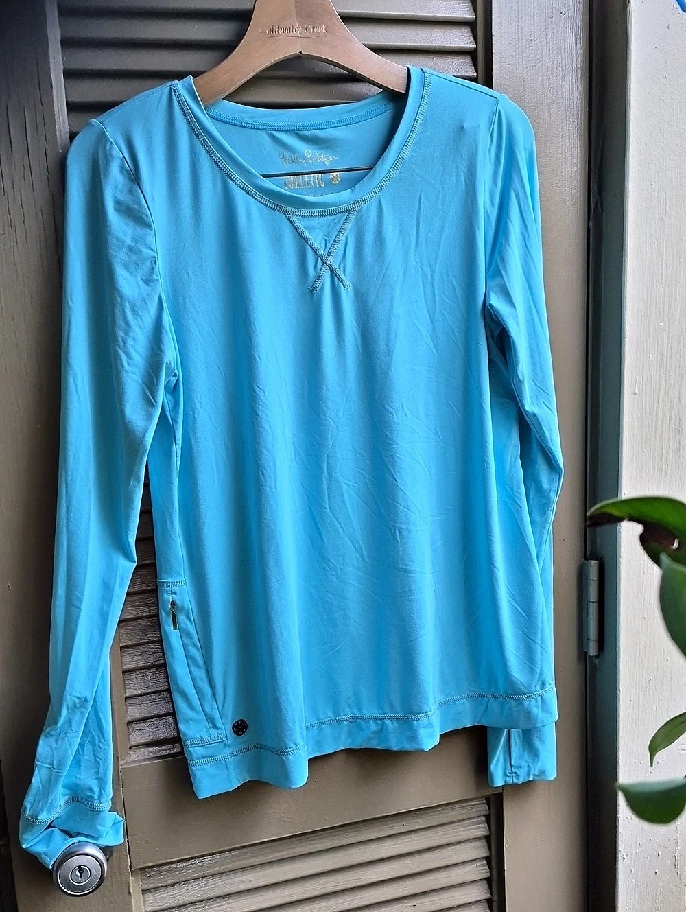 Lilly Pulitzer Luxletic Long Sleeve Athletic Top in Teal Blue Size M Thumbhole